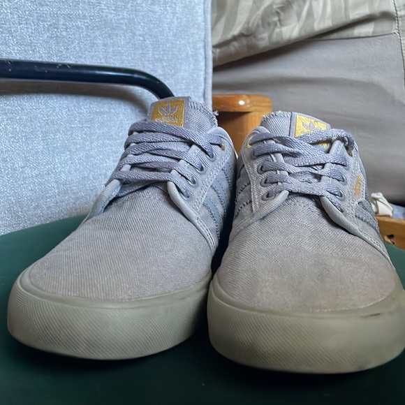 Men’s adidas superstar grey shoes - Picture 2 of 5